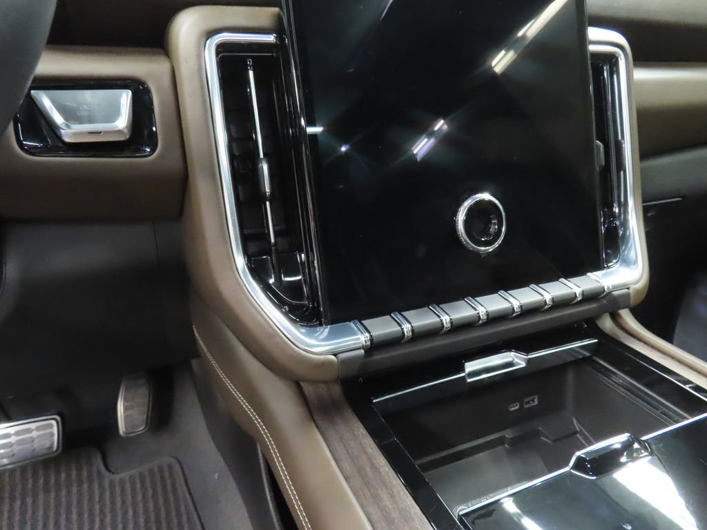 Used 2025 GMC Yukon Denali Ultimate image 69