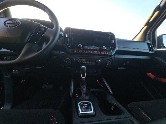 Used 2026 Nissan Frontier PRO-4X AWD/4WD image 8