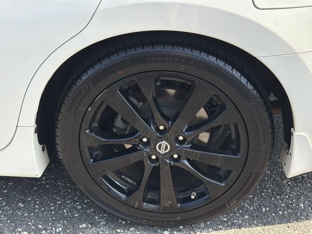 Used 2018 Nissan Altima 2.5 SR w/ SR Midnight Edition FWD image 12