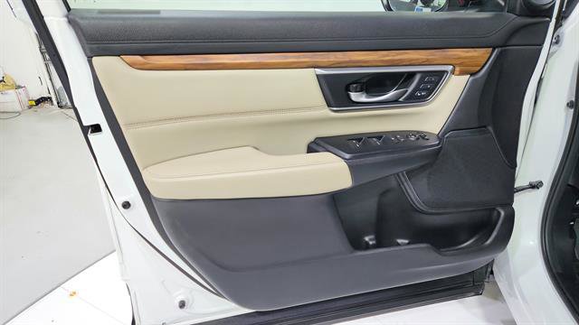 Used 2019 Honda CR-V Touring image 24
