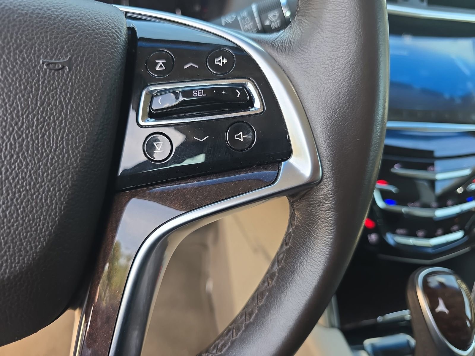 Used 2014 Cadillac XTS Luxury w/ Driver Awareness Package image 21