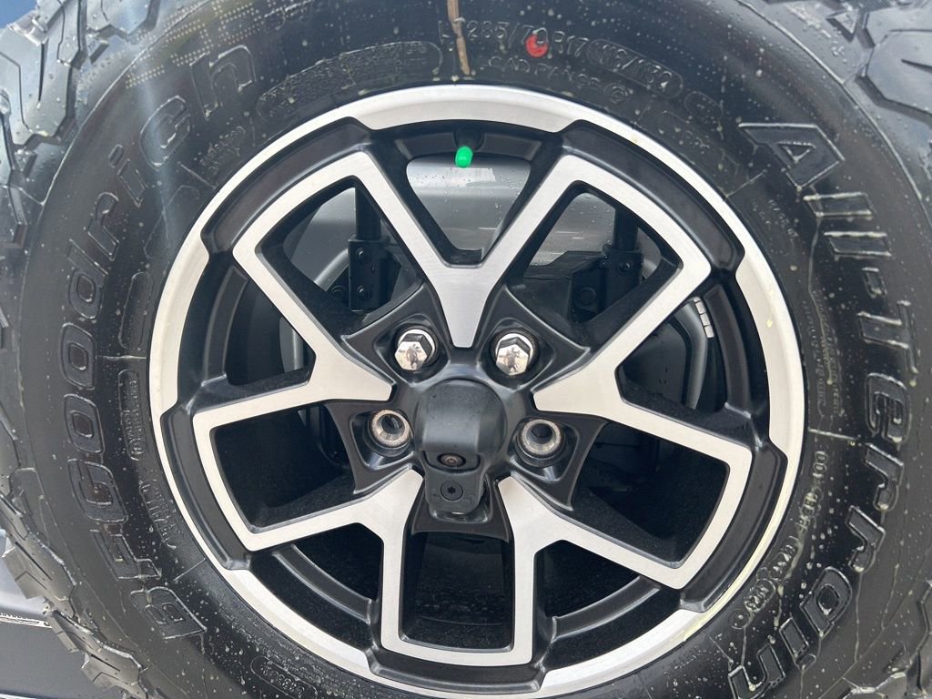 New 2024 Jeep Wrangler Unlimited Rubicon w/ Technology Group image 35