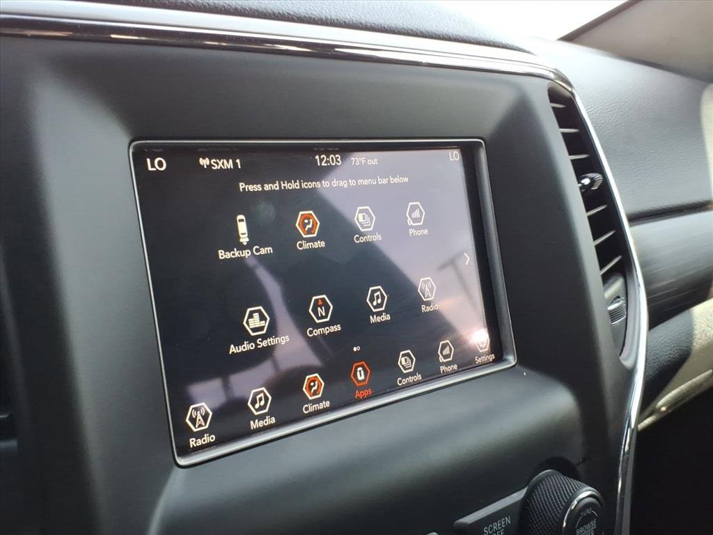 Used 2021 Jeep Grand Cherokee Laredo image 23