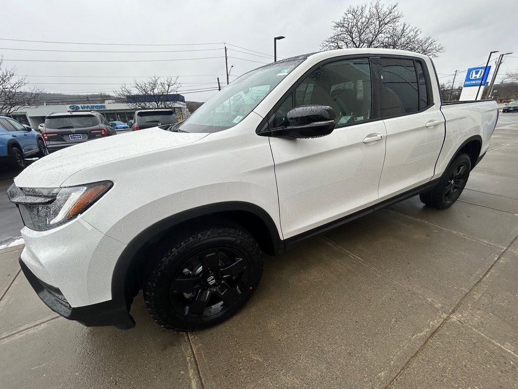 New 2026 Honda Ridgeline Black Edition image 6