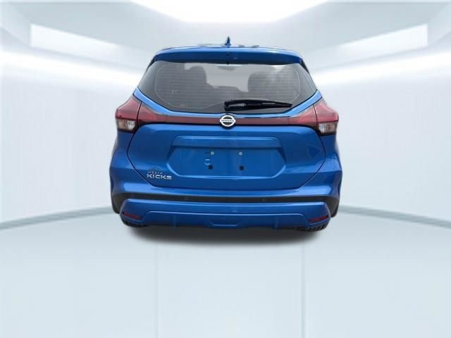 Used 2021 Nissan Kicks S FWD image 7