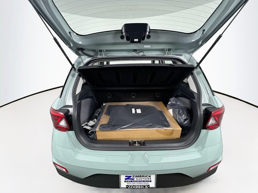 Certified 2026 Hyundai Venue SEL FWD image 6