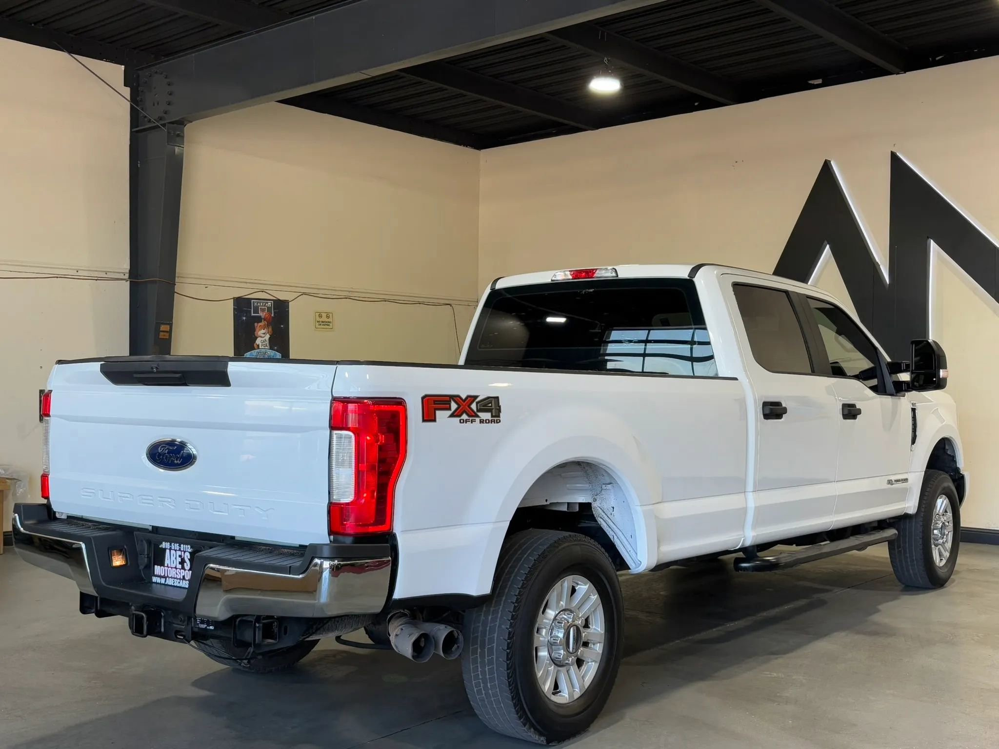 Used 2017 Ford F250 XL w/ STX Appearance Package AWD/4WD image 4