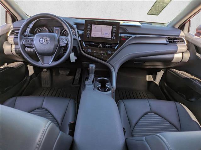 Used 2024 Toyota Camry SE image 16