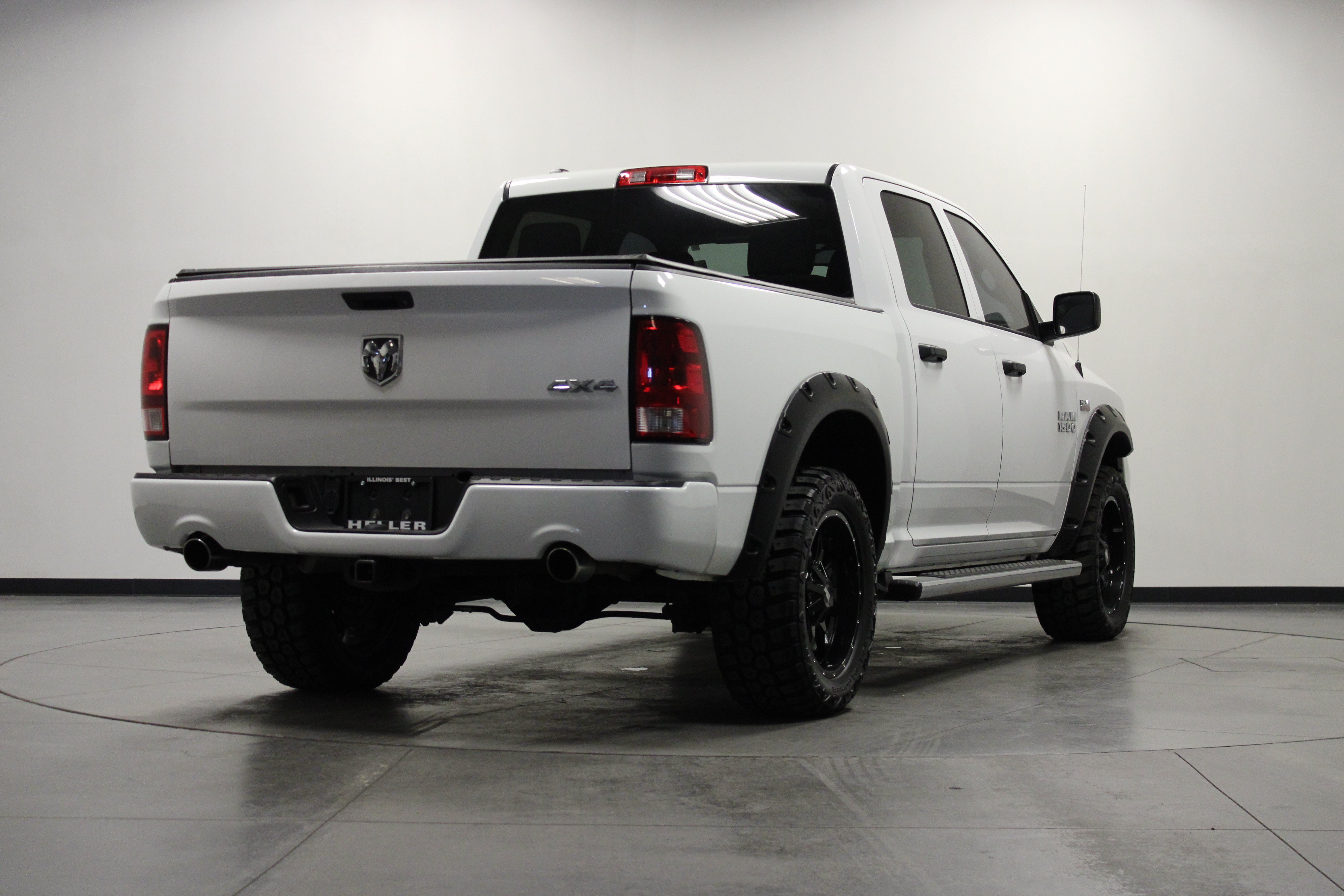 Used 2015 RAM 1500 Express AWD/4WD image 4