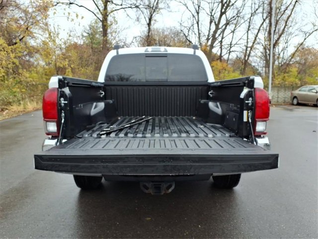 Certified 2022 Toyota Tacoma SR image 8