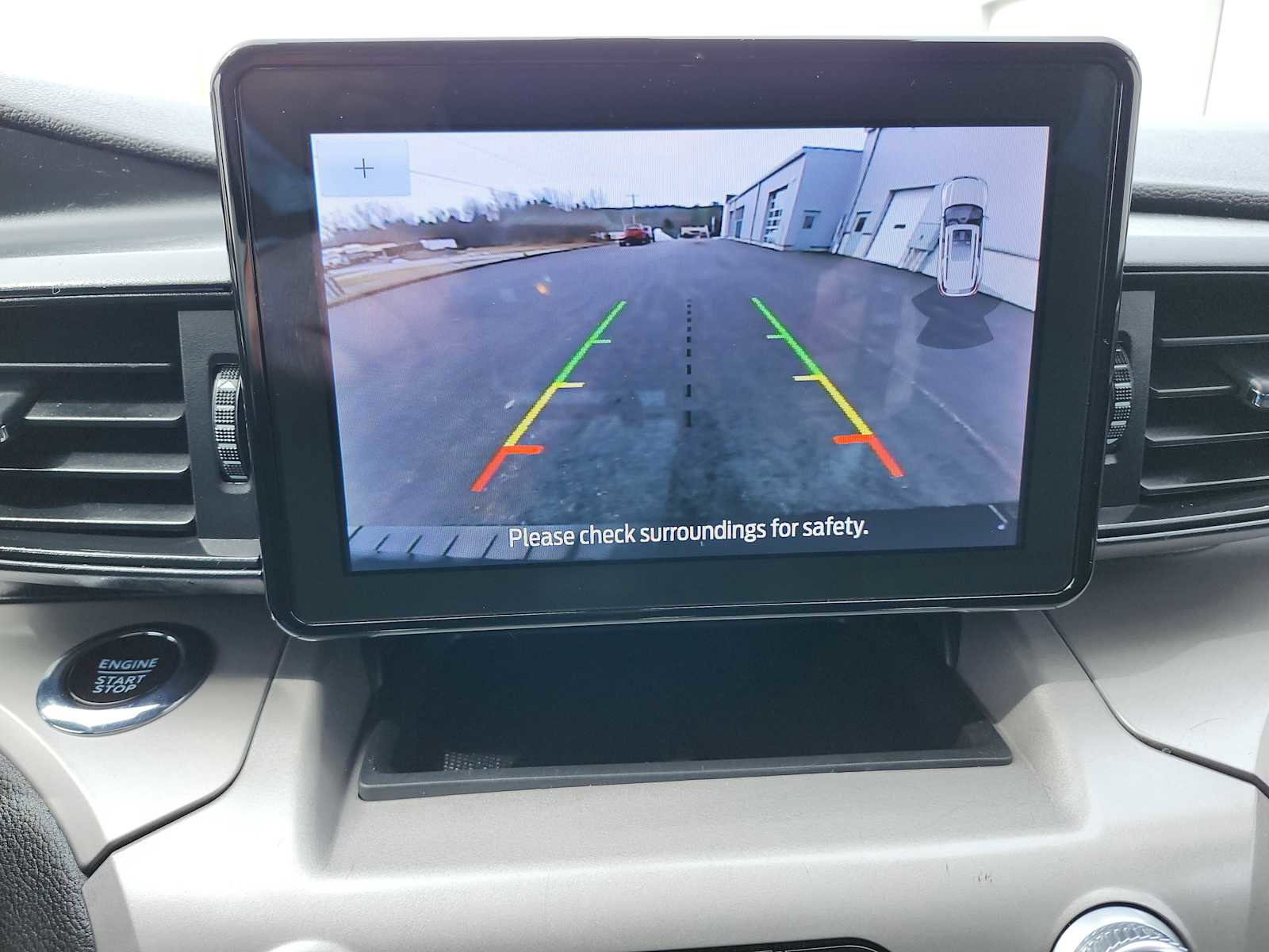 Used 2023 Ford Explorer XLT image 14