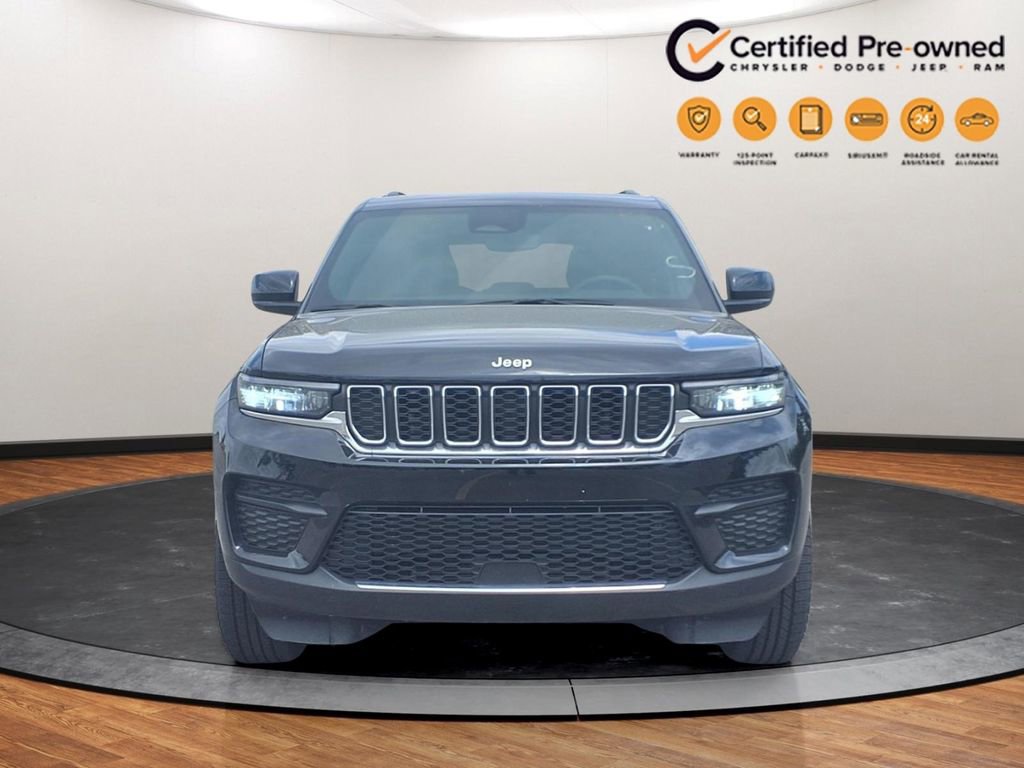 Used 2024 Jeep Grand Cherokee Laredo w/ Trailer Tow Package AWD/4WD image 22