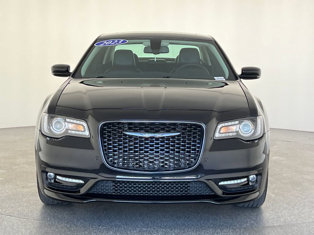 Used 2023 Chrysler 300 Touring L w/ Popular Equipment Group image 10