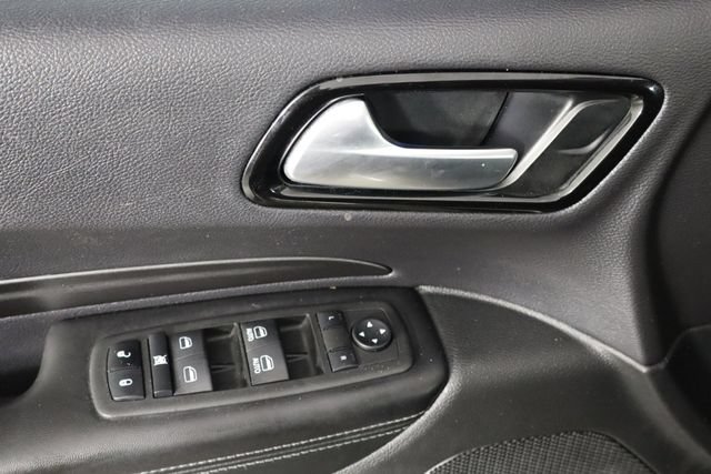 Used 2022 Dodge Durango SXT AWD/4WD image 20