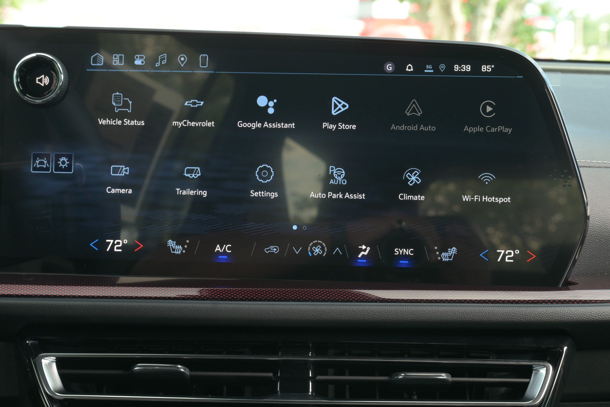 New 2026 Chevrolet Traverse Z71 w/ Enhanced Driving Package AWD/4WD image 17