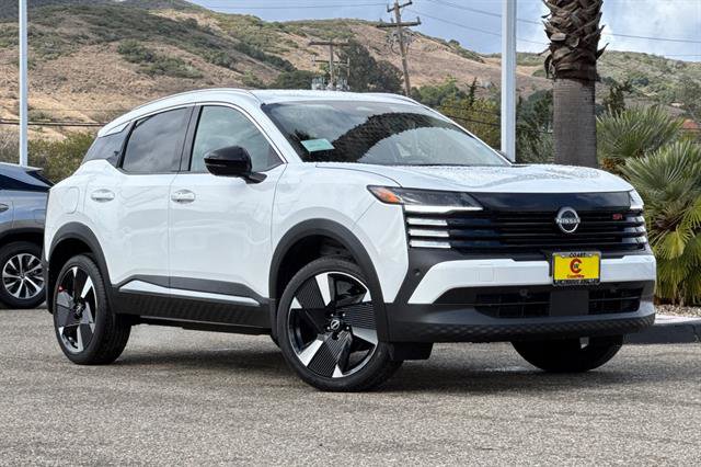 New 2026 Nissan Kicks SR image 2