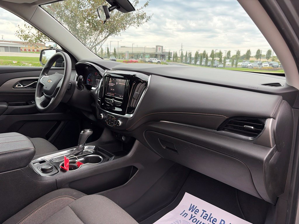 Used 2020 Chevrolet Traverse LS FWD image 26