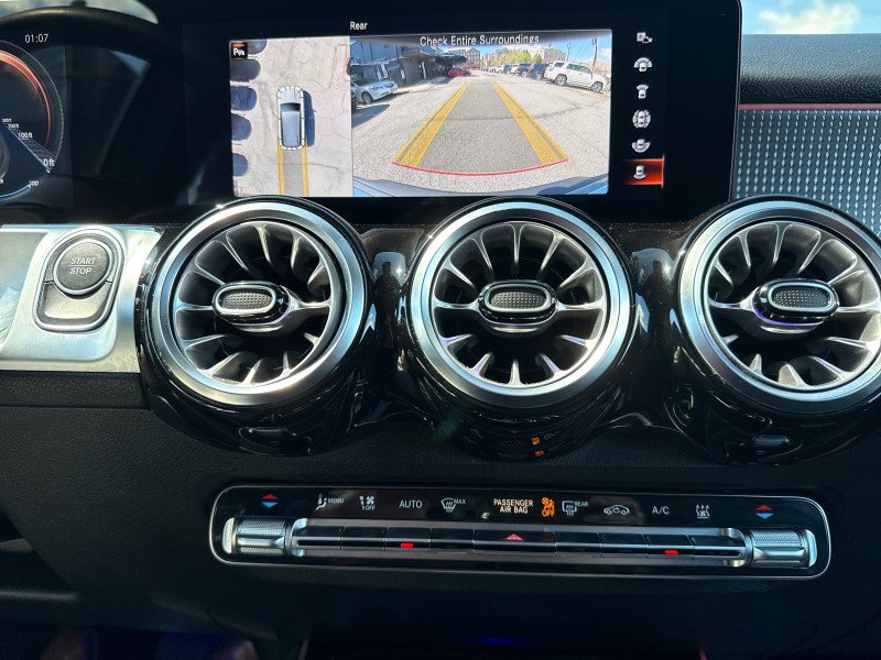 Used 2022 Mercedes-Benz EQB 300 4MATIC image 59