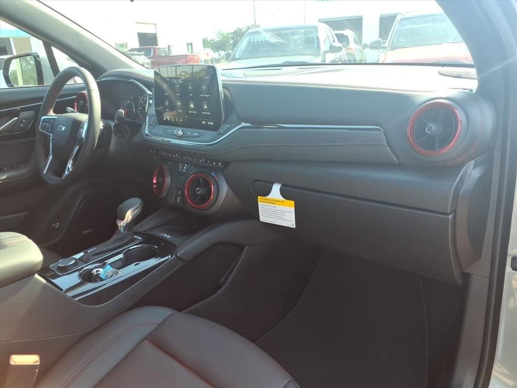 New 2025 Chevrolet Blazer RS w/ Driver Confidence II Package image 11
