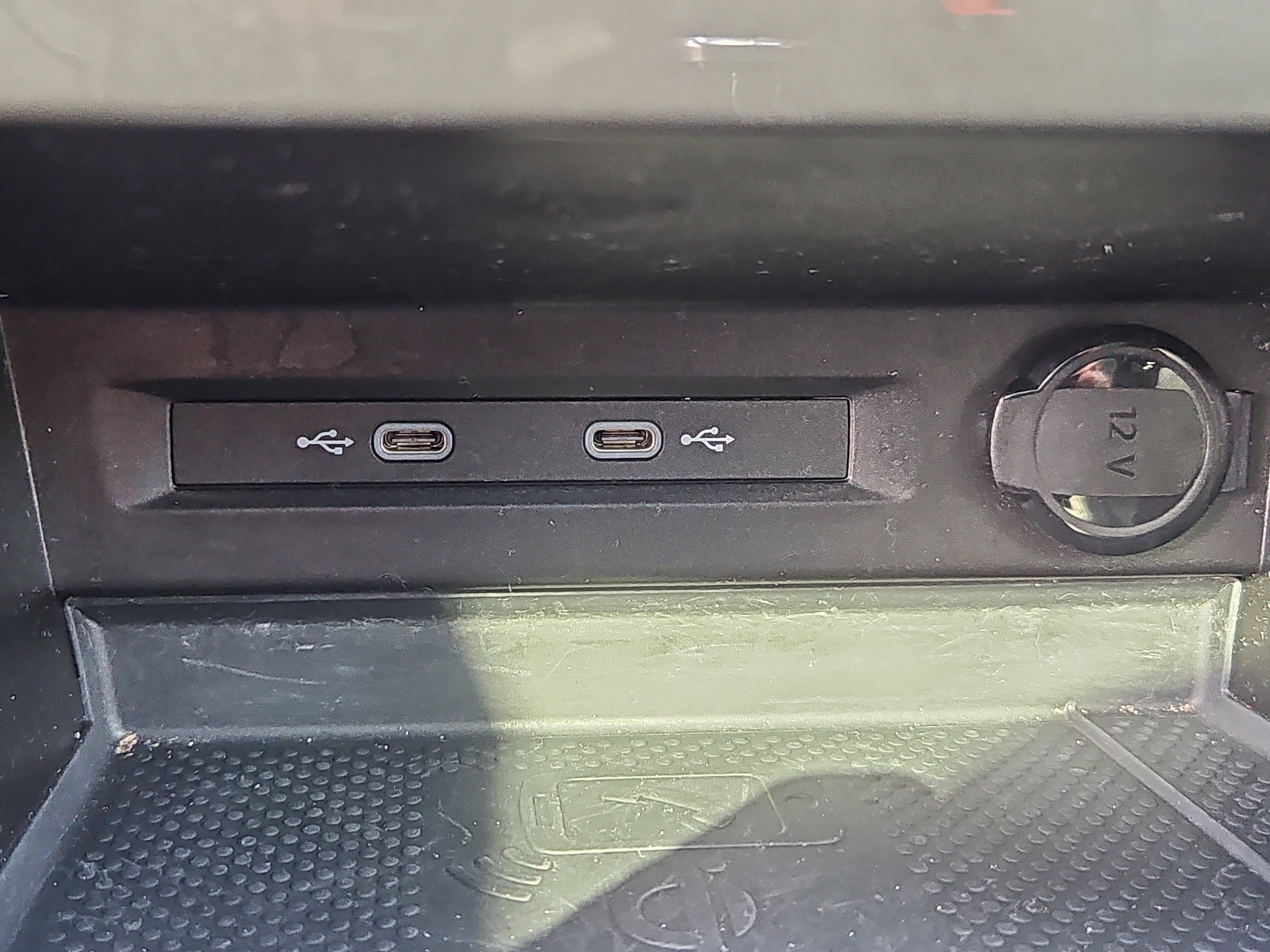 Used 2023 Volkswagen Tiguan SE R-Line image 12