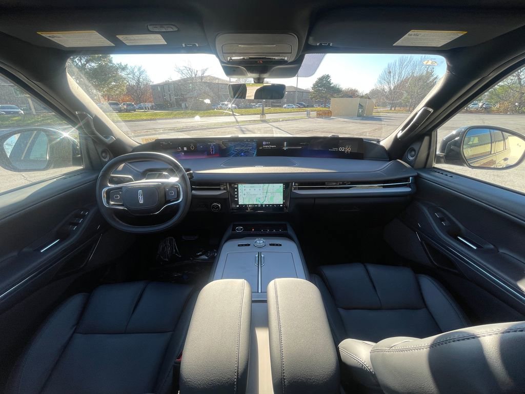 New 2025 Lincoln Navigator Reserve w/ Jet Appearance Package image 17