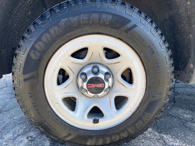 Used 2017 GMC Sierra 1500 2WD Double Cab image 15