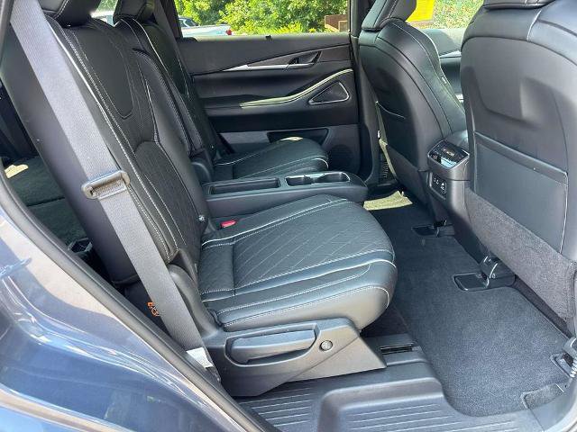 Certified 2023 INFINITI QX60 Autograph w/ Cargo Package AWD/4WD image 16