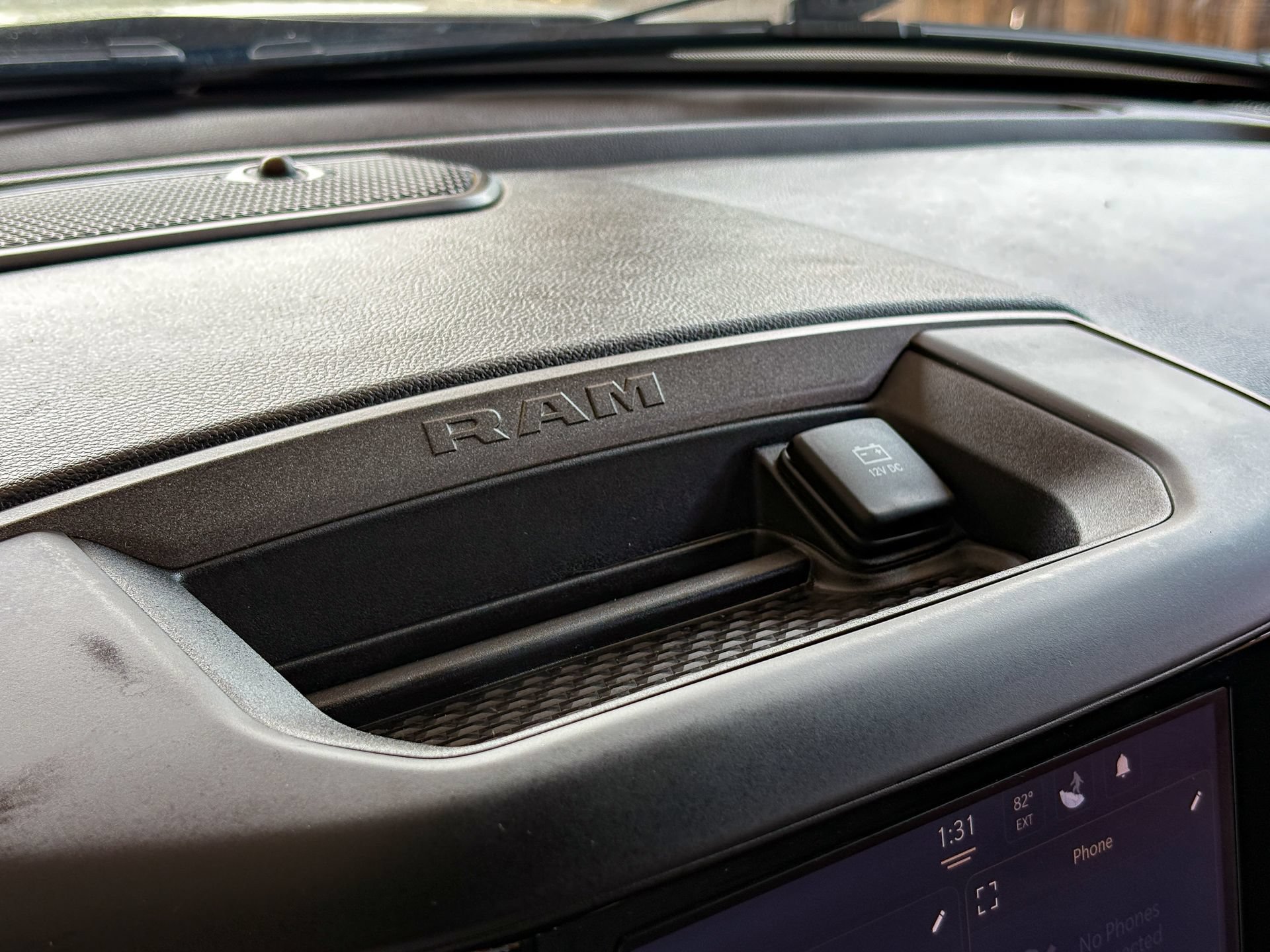 Used 2025 RAM 1500 Warlock AWD/4WD image 33