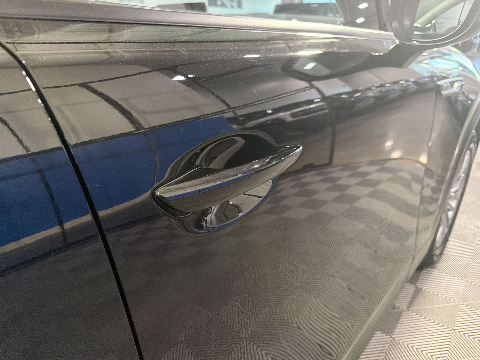 Used 2024 MAZDA CX-90 Plug-In Hybrid w/ Preferred AWD/4WD image 16