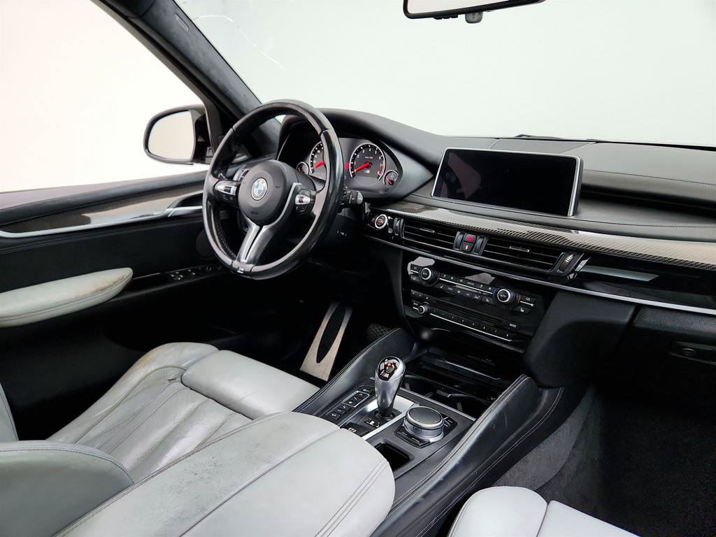 Used 2017 BMW X5 M AWD/4WD image 24
