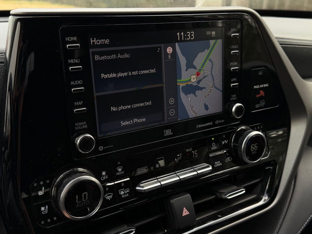 Used 2020 Toyota Highlander Limited image 18