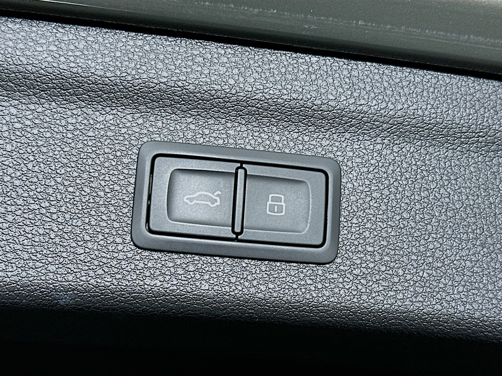 Used 2021 Audi Q3 2.0T Premium w/ Convenience Package image 30