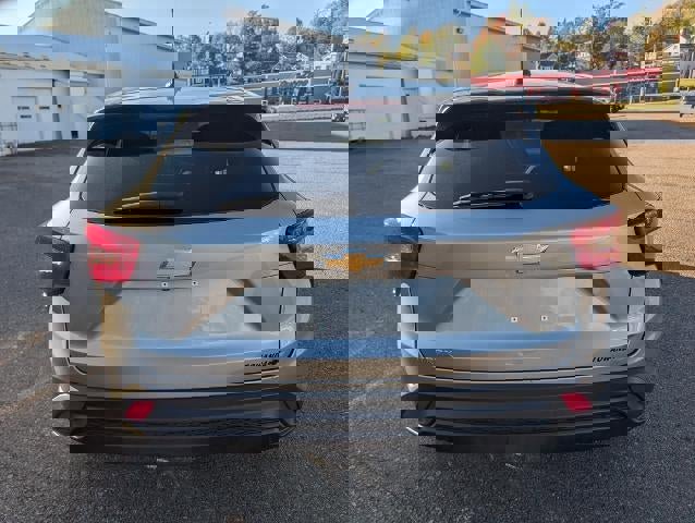 Used 2024 Chevrolet Trax LS w/ LS Convenience Package image 5