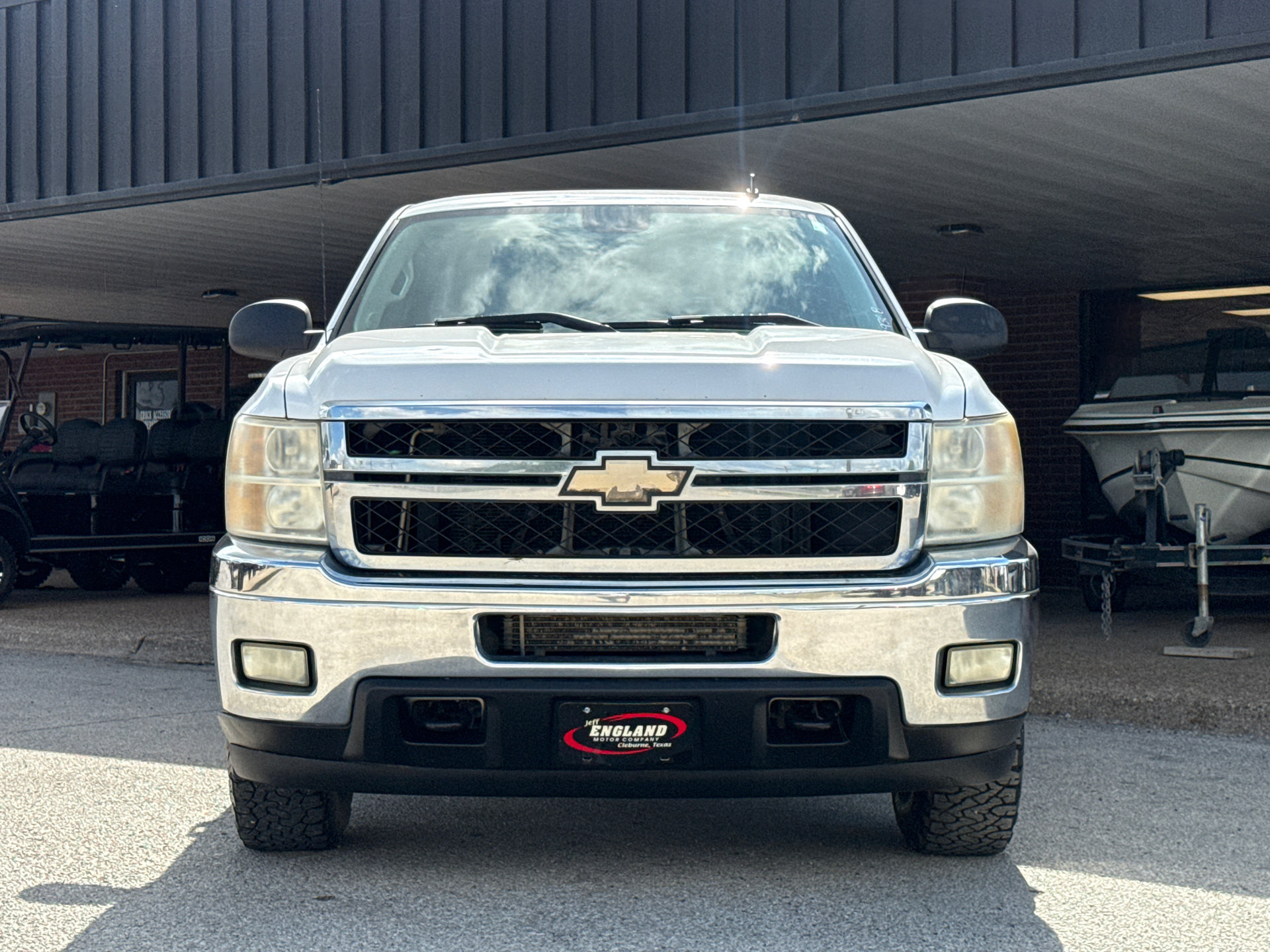Used 2011 Chevrolet Silverado 2500 LT w/ Interior Plus Package AWD/4WD image 2