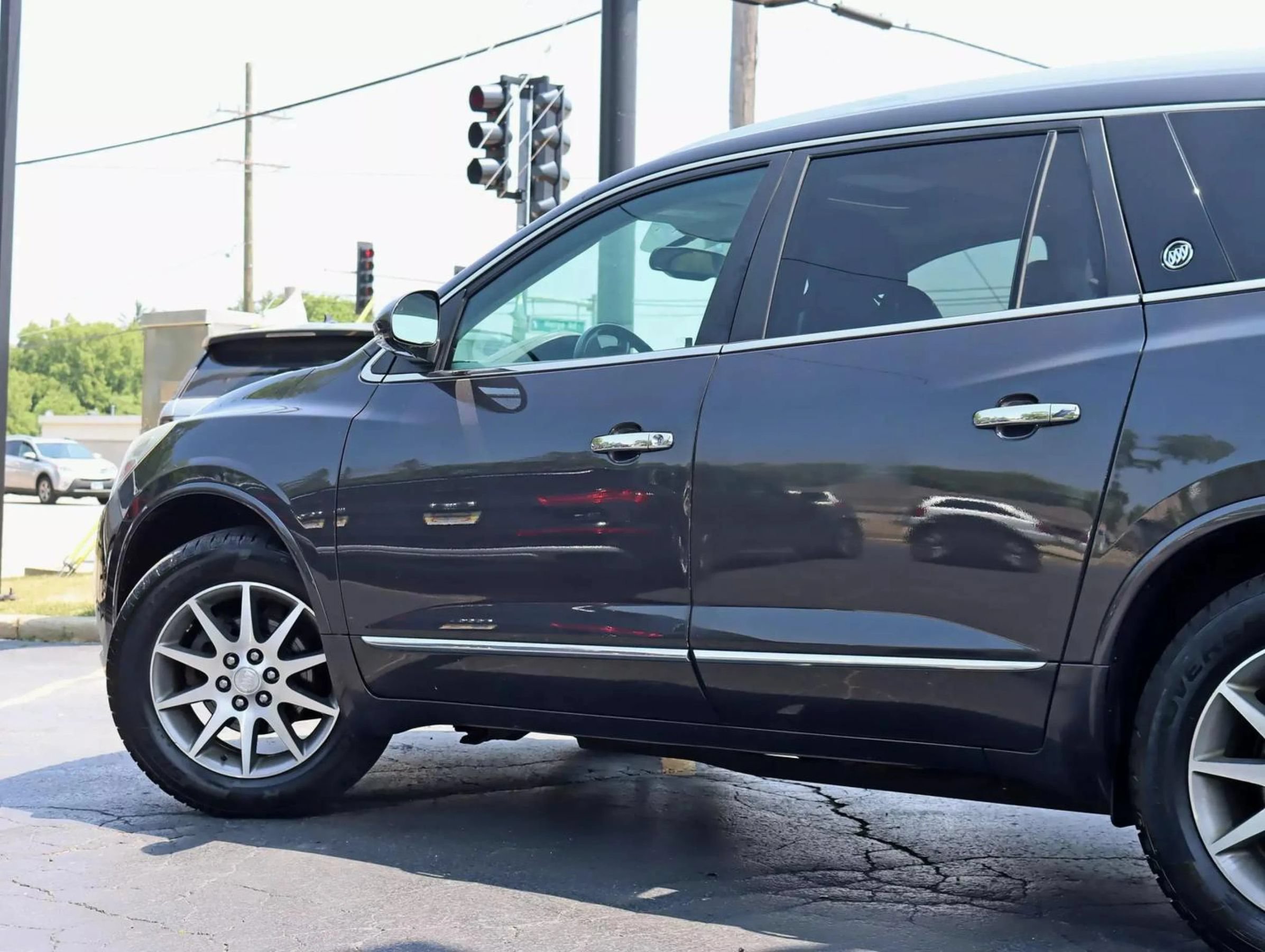 Used 2015 Buick Enclave Leather AWD/4WD image 13