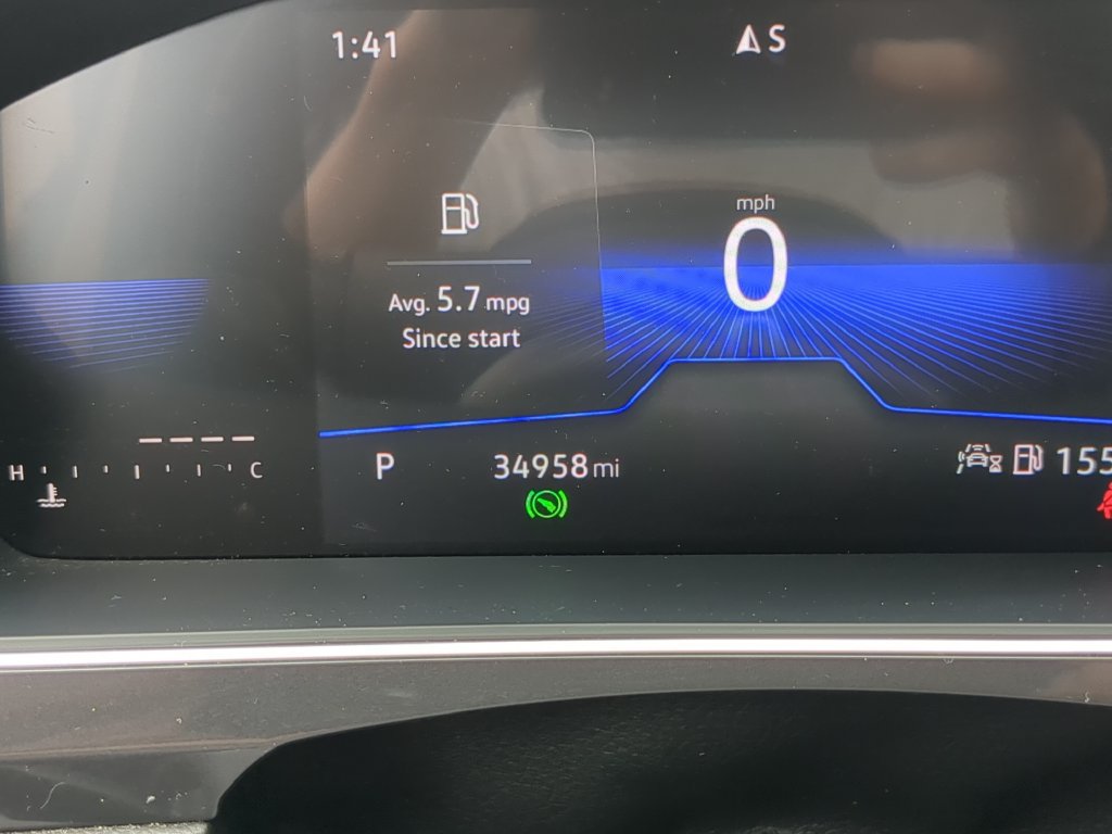 Certified 2023 Volkswagen Tiguan SE R-Line FWD image 32