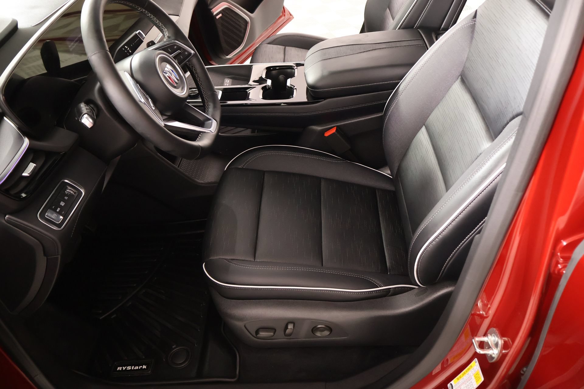 Used 2026 Buick Enclave Sport Touring w/ Power Package FWD image 11