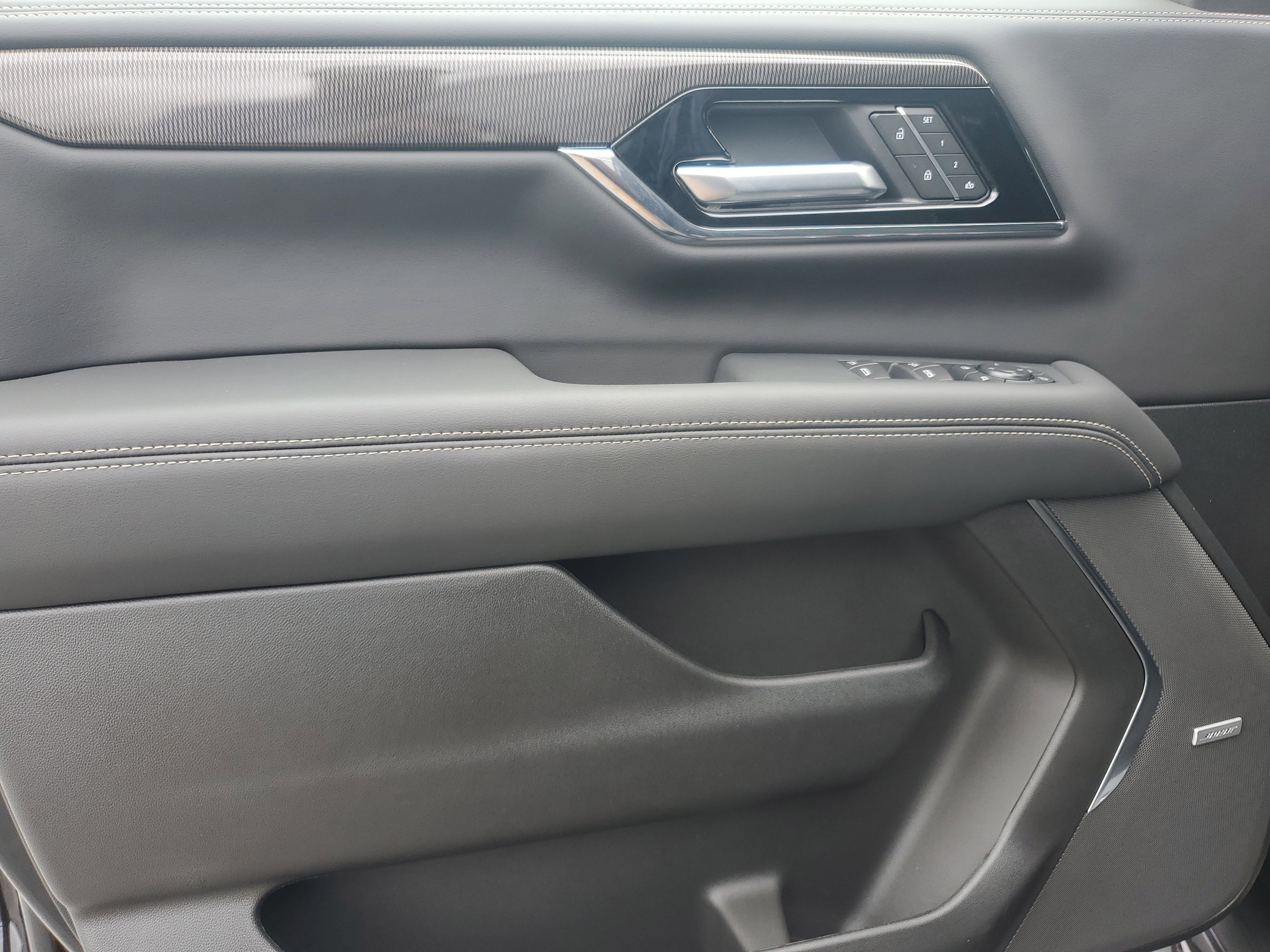 New 2026 GMC Yukon XL Elevation image 18