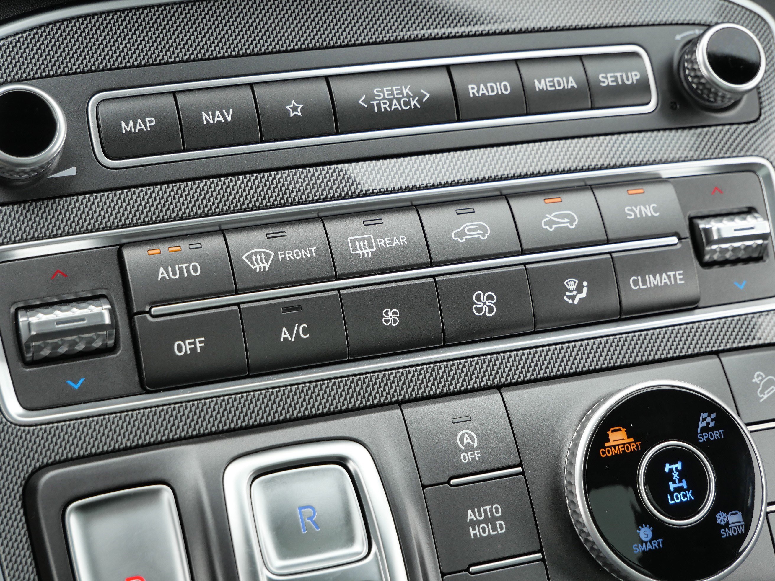 Certified 2022 Hyundai Santa Fe Limited image 24