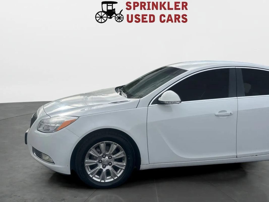 Used 2012 Buick Regal Leather FWD image 8