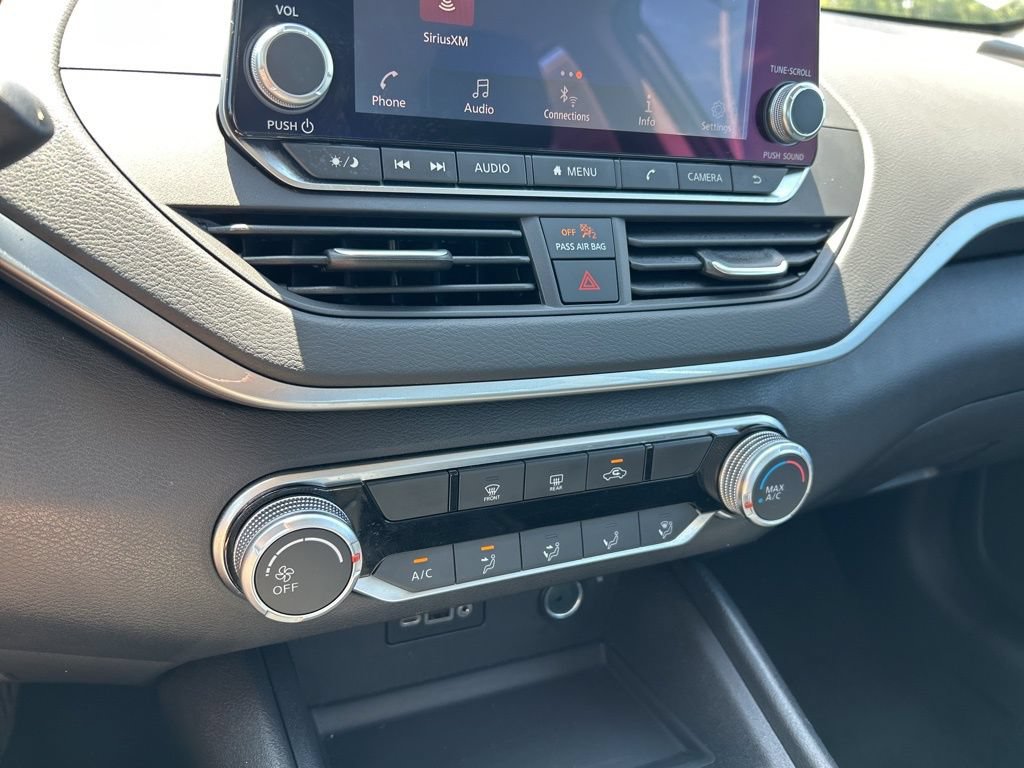Certified 2025 Nissan Altima 2.5 S FWD image 37