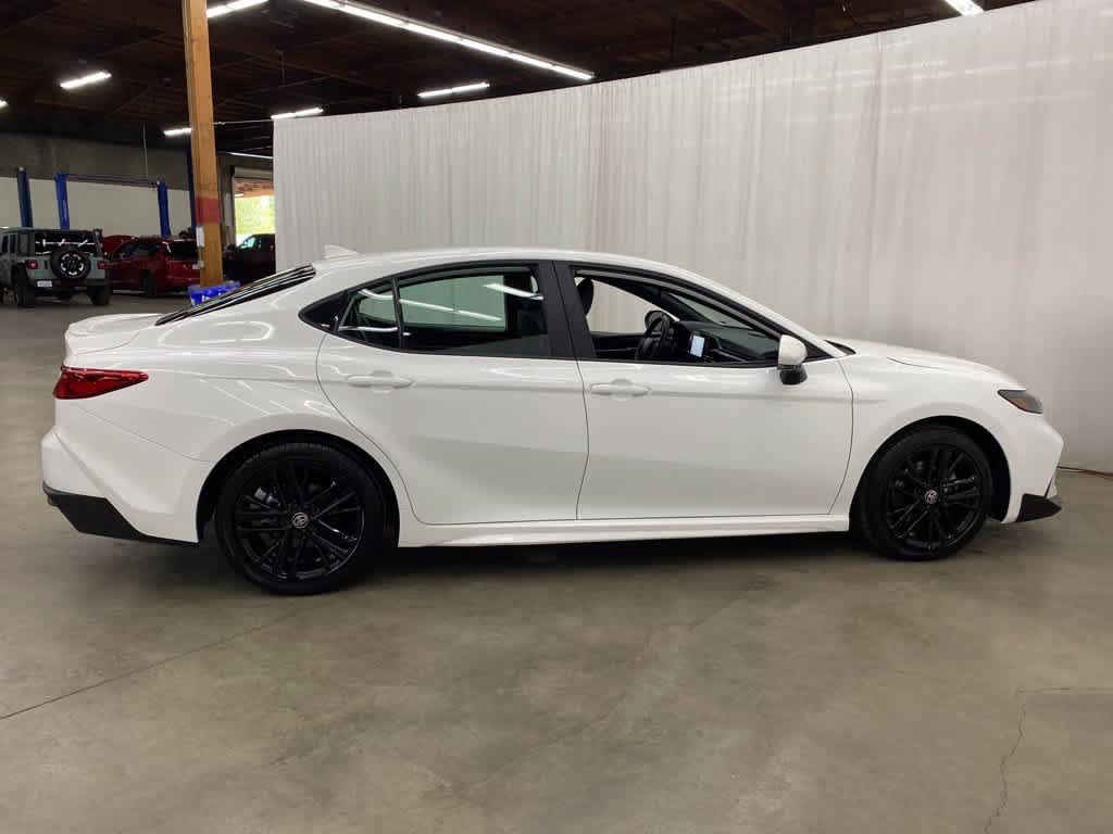 Used 2025 Toyota Camry SE
