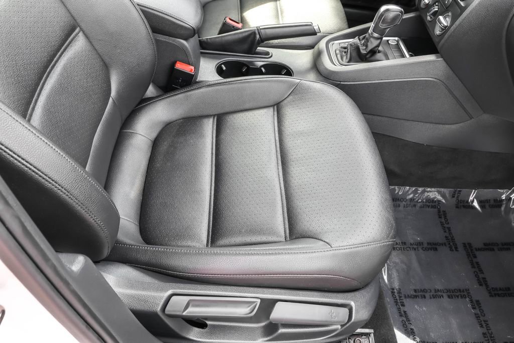 Used 2017 Volkswagen Jetta SE image 39