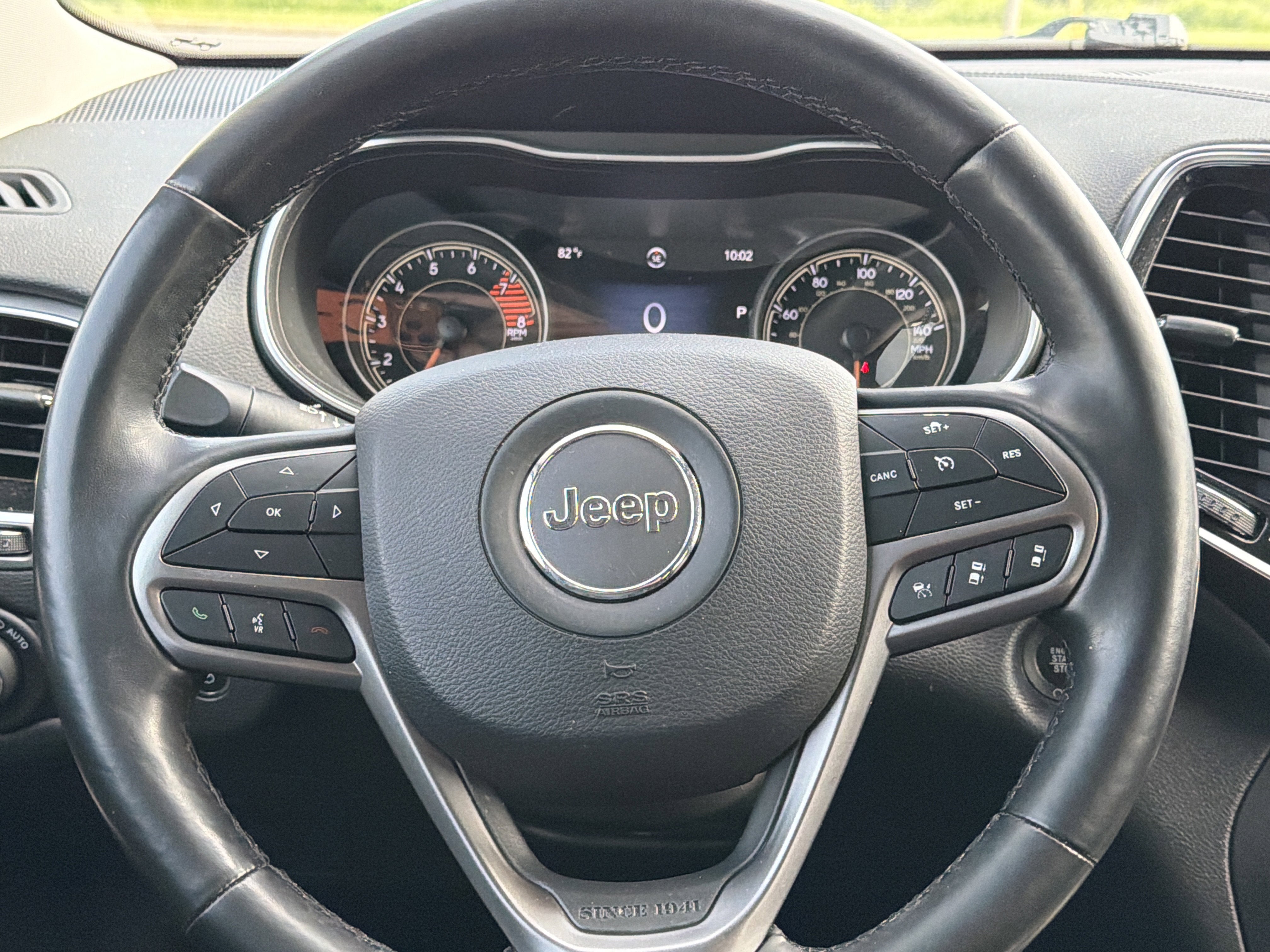 Used 2021 Jeep Cherokee Limited AWD/4WD image 14
