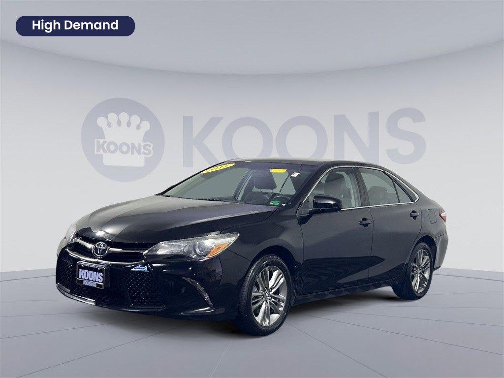 Used 2017 Toyota Camry SE