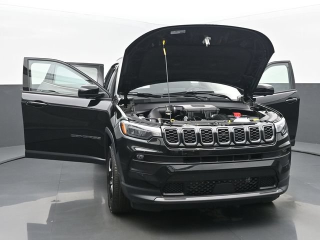 New 2025 Jeep Compass Latitude w/ Sun & Sound Group AWD/4WD image 54
