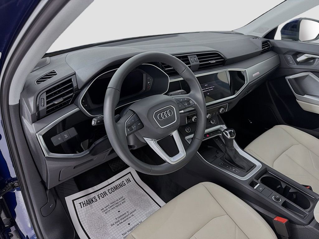 Certified 2025 Audi Q3 2.0T Premium Plus w/ Premium Plus Package image 9