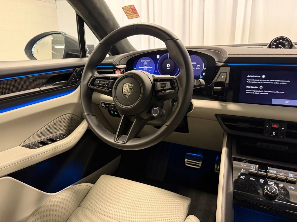 Certified 2025 Porsche Macan Turbo Electric image 12