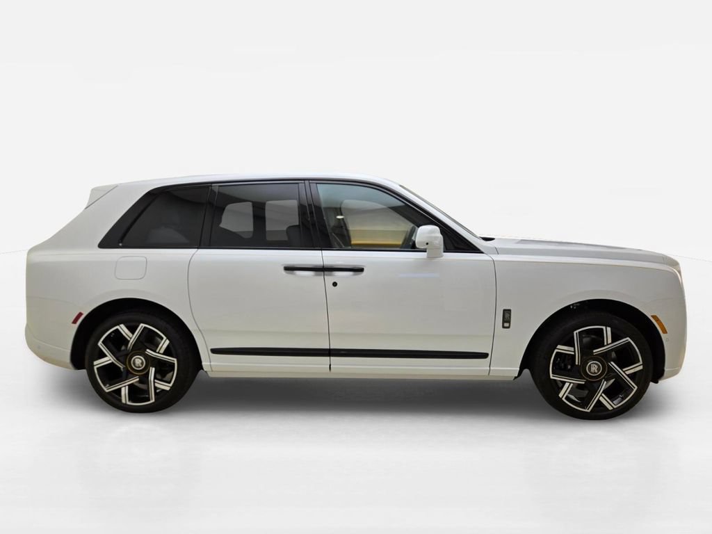 New 2027 Rolls-Royce Cullinan Black Badge AWD/4WD image 9