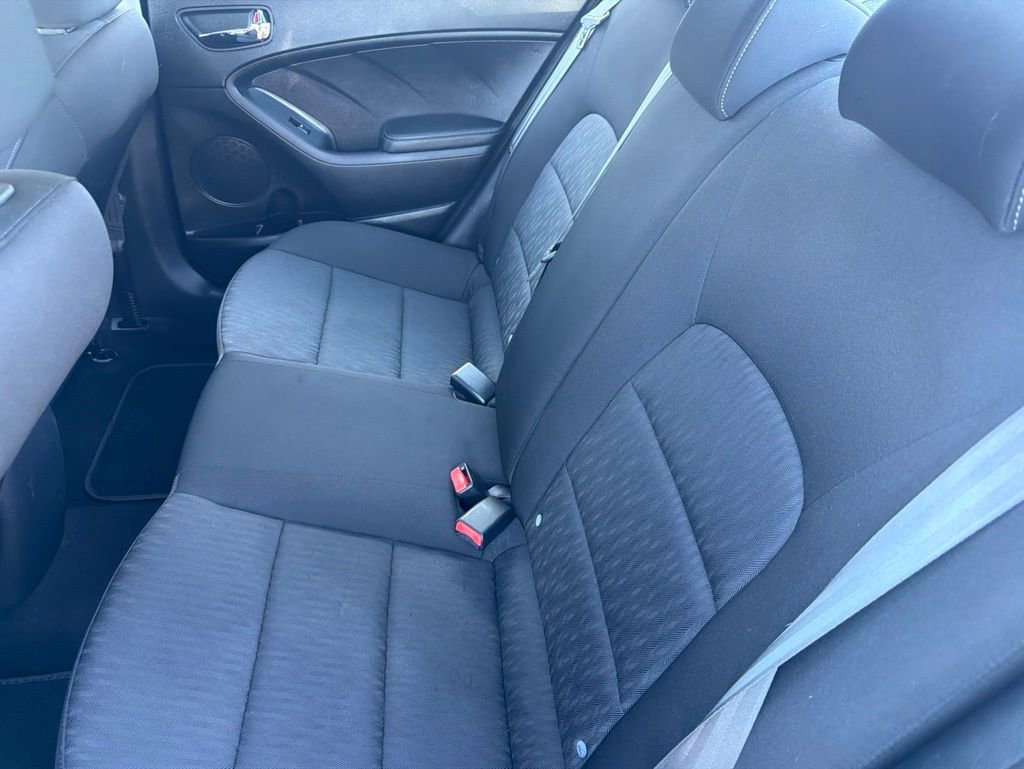 Used 2016 Kia Forte LX FWD image 11